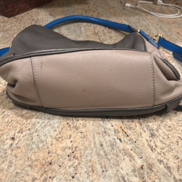 Marc by Marc Jacobs woman's leather dark grey tan and blue purse. - Picture 13 of 15